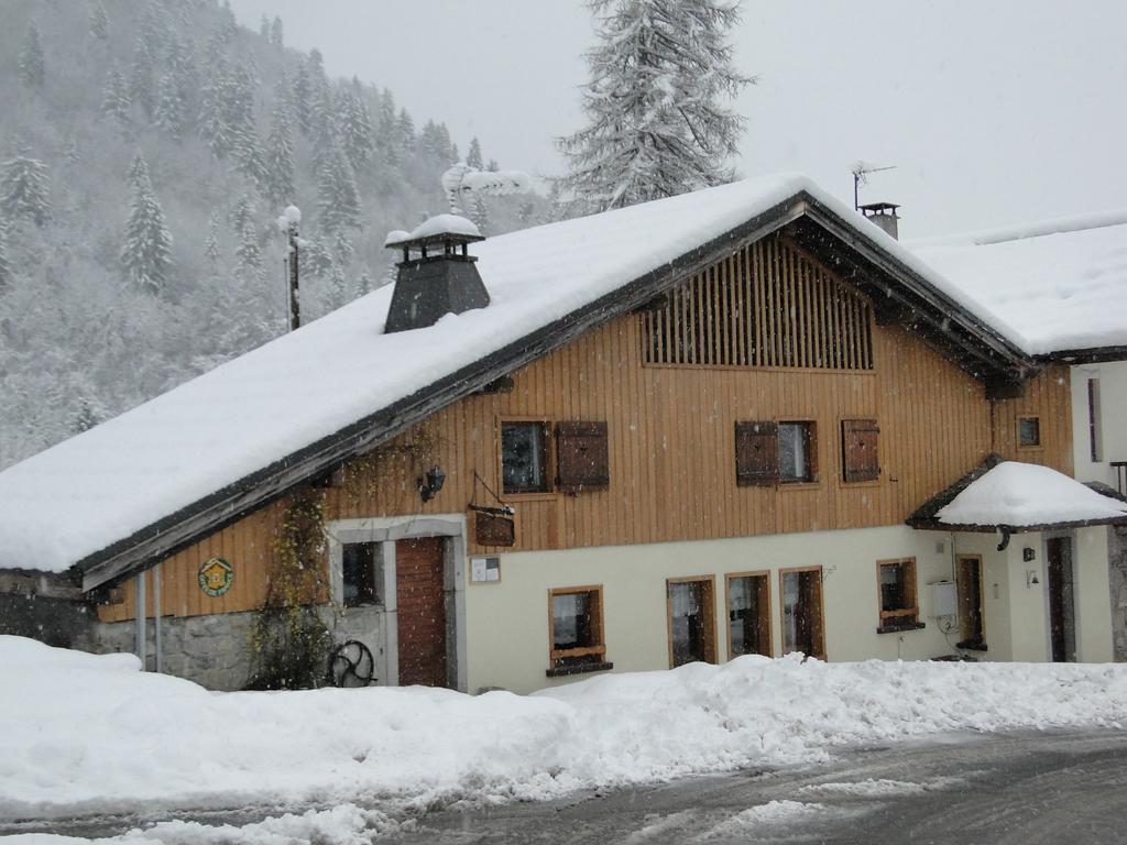 Gite Des Moulins Samoëns Zewnętrze zdjęcie